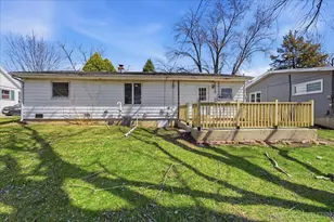 1717 S 5th Pl, Saint Charles, IL 60174 - Photo 19