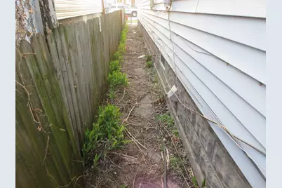 10011 S Exchange Avenue, Chicago, IL 60617 - Photo 13