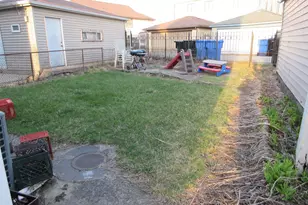 10011 S Exchange Ave, Chicago, IL 60617 - Photo 9