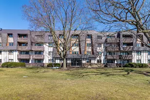 13200 W Heiden Cir, Lake Bluff, IL 60044 - Photo 1