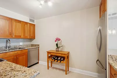 1250 N Dearborn Street #11C, Chicago, IL 60610 - Photo 7