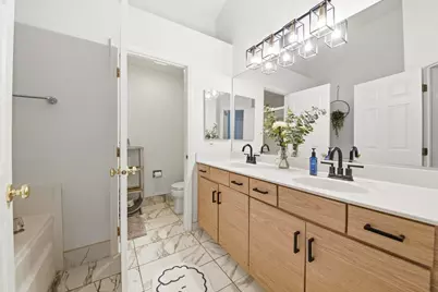 2038 Cambria Court #2038, Northbrook, IL 60062 - Photo 9