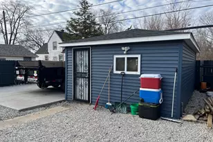 93 E 151st St, Harvey, IL 60426 - Photo 35