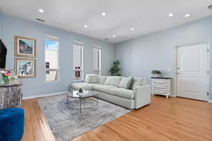 2065 N Kedzie Ave, Chicago, IL 60647 - Photo 3