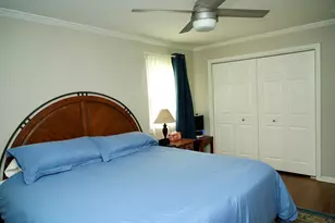 211 Sandalwood Dr, Naperville, IL 60540 - Photo 15