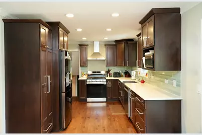 211 Sandalwood Drive, Naperville, IL 60540 - Photo 3