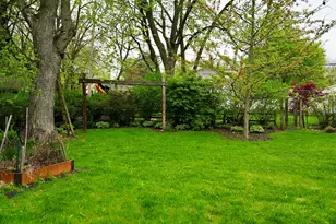 211 Sandalwood Dr, Naperville, IL 60540 - Photo 37