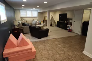 11134 S Sawyer Ave, Chicago, IL 60655 - Photo 17