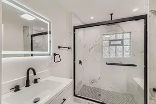 6755 Maple Ct, Bridgeview, IL 60455 - Photo 5