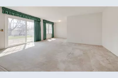 4 Barclay Court, Montgomery, IL 60538 - Photo 9