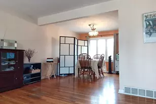 16317 66th Ct, Tinley Park, IL 60477 - Photo 3