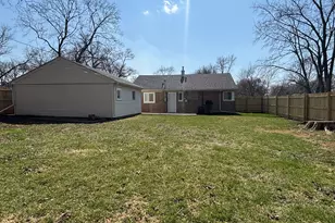 320 Minocqua St, Park Forest, IL 60466 - Photo 23