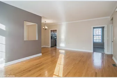 [Address not provided], Arlington Heights, IL 60005 - Photo 3