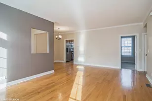 215 S Evergreen Ave, Arlington Heights, IL 60005 - Photo 3