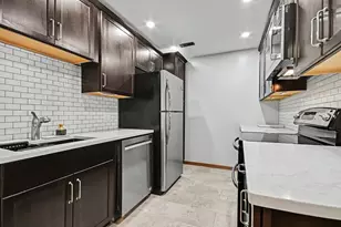 1484 Stonebridge Cir, Wheaton, IL 60189 - Photo 3