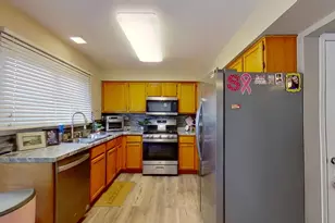 772 Colorado Ct, Carol Stream, IL 60188 - Photo 7