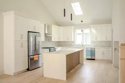 8041 S 85th Court, Justice, IL 60458 - Photo 3