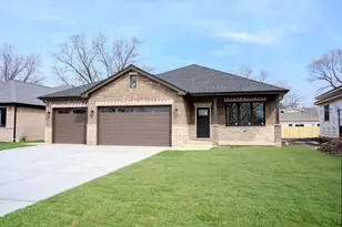 8041 S 85th Ct, Justice, IL 60458 - Photo 1
