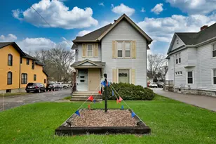 442 N Lake Street N, Aurora, IL 60506 - Photo 1