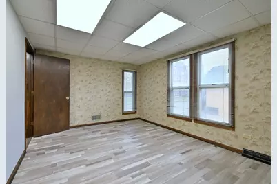442 N Lake Street N, Aurora, IL 60506 - Photo 35
