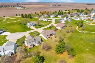 109 E Lake Ct, Atlanta, IL 61723 - Photo 41