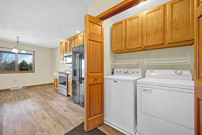 109 E Lake Court #A, Atlanta, IL 61723 - Photo 11