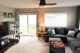 2939 Saganashkee Ln, Naperville, IL 60564 - Photo 17