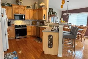 2939 Saganashkee Ln, Naperville, IL 60564 - Photo 9