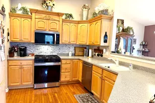 2939 Saganashkee Ln, Naperville, IL 60564 - Photo 7