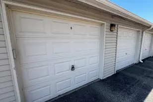 1524 W Sand Bar Ct, Round Lake, IL 60073 - Photo 27