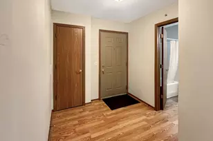 1524 W Sand Bar Ct, Round Lake, IL 60073 - Photo 3