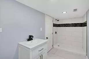 15355 7th Ave, Phoenix, IL 60426 - Photo 9