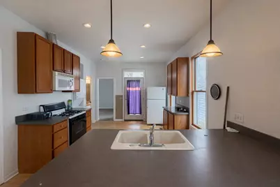 255 Bartlett Place, Elgin, IL 60120 - Photo 3