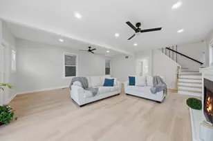2721 N Western Ave, Chicago, IL 60647 - Photo 3