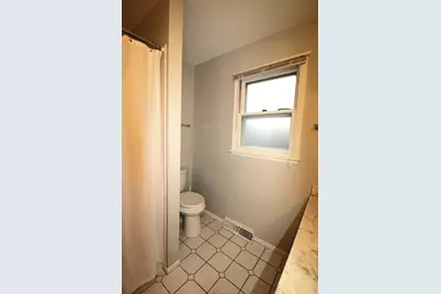 1017 Mayfair Drive, Libertyville, IL 60048 - Photo 23