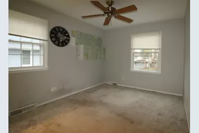 1017 Mayfair Drive, Libertyville, IL 60048 - Photo 19