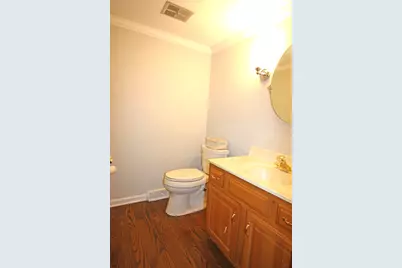 1017 Mayfair Drive, Libertyville, IL 60048 - Photo 13