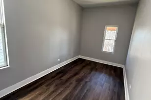 6833 S Calumet Ave, Chicago, IL 60637 - Photo 11