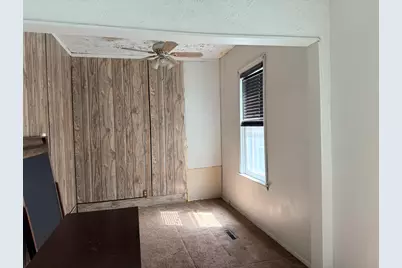 106 S Joliet Street W, Joliet, IL 60436 - Photo 7