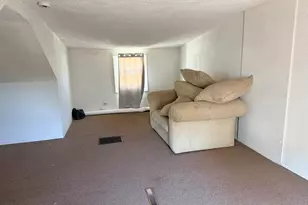 106 S Joliet Street W, Joliet, IL 60436 - Photo 11