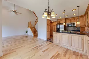 456 Harmony Dr, Wheeling, IL 60090 - Photo 7