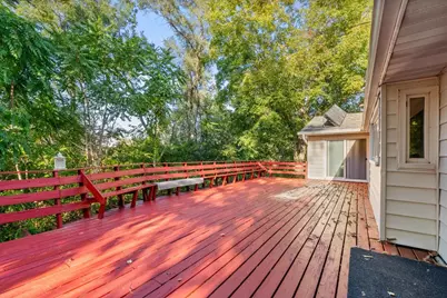 8210 Ridgewood Road, Rock Island, IL 61201 - Photo 7