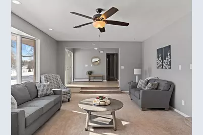 8210 Ridgewood Road, Rock Island, IL 61201 - Photo 15