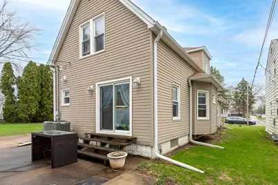 2224 41st Street, Rock Island, IL 61201 - Photo 29