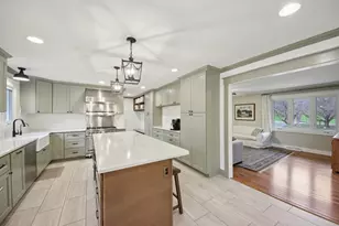 3720 Great Hill Rd, Crystal Lake, IL 60012 - Photo 13