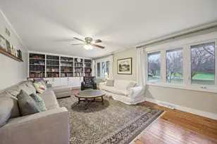 3720 Great Hill Rd, Crystal Lake, IL 60012 - Photo 5