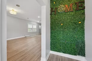 8224 S Saginaw Ave, Chicago, IL 60617 - Photo 15