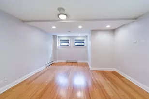 632 W Barry Ave, Chicago, IL 60657 - Photo 3