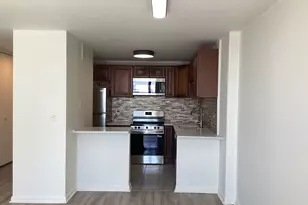 5100 N Marine Dr, Chicago, IL 60640 - Photo 5