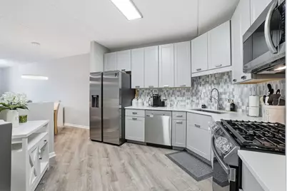 656 Pearson Street #203, Des Plaines, IL 60016 - Photo 5